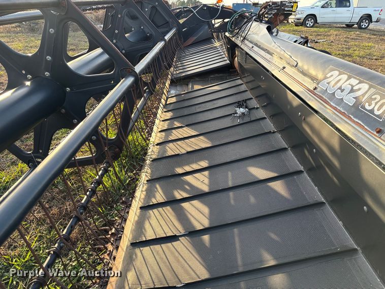 image for item EA7129 2006 Case IH 2052-30 flex draper head