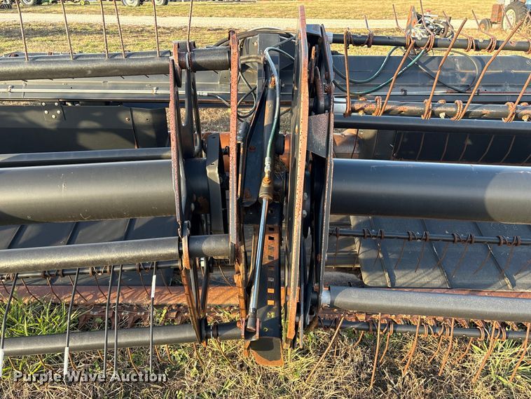 image for item EA7129 2006 Case IH 2052-30 flex draper head