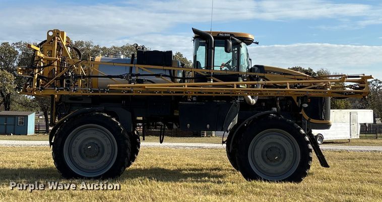 image for item EA7804 2012 Rogator RG900 sprayer
