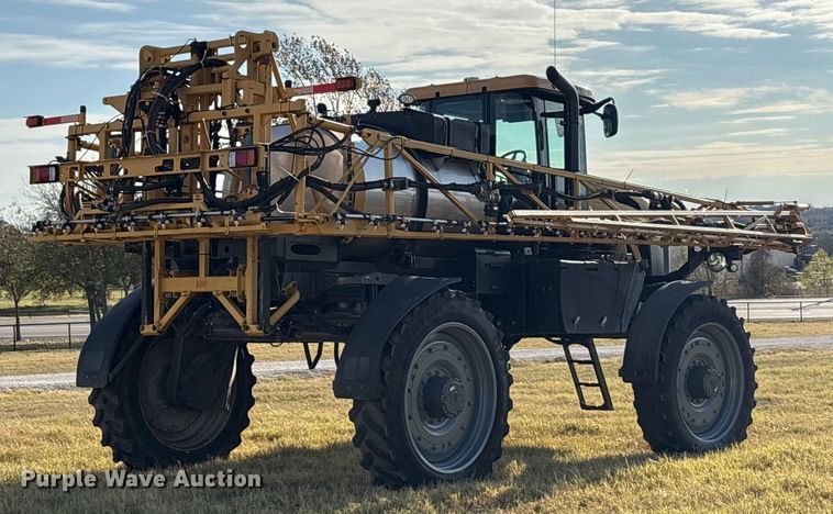 image for item EA7804 2012 Rogator RG900 sprayer