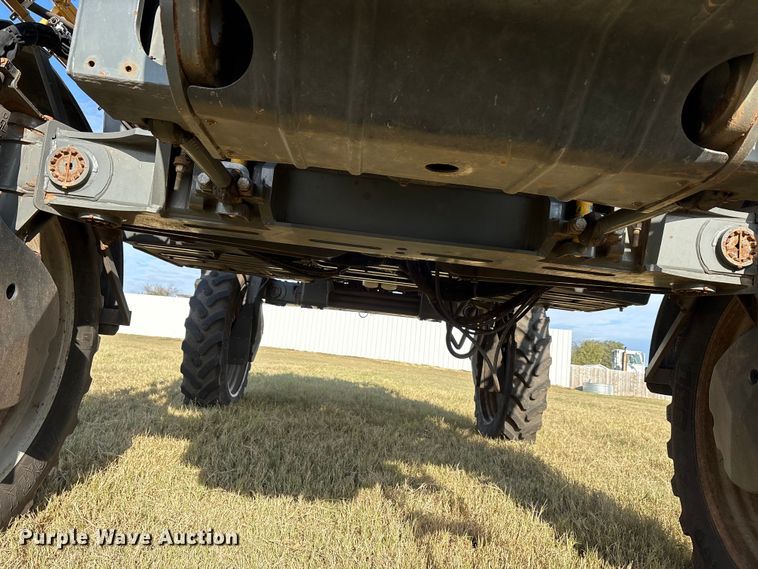 image for item EA7804 2012 Rogator RG900 sprayer