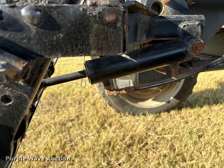 image for item EA7804 2012 Rogator RG900 sprayer