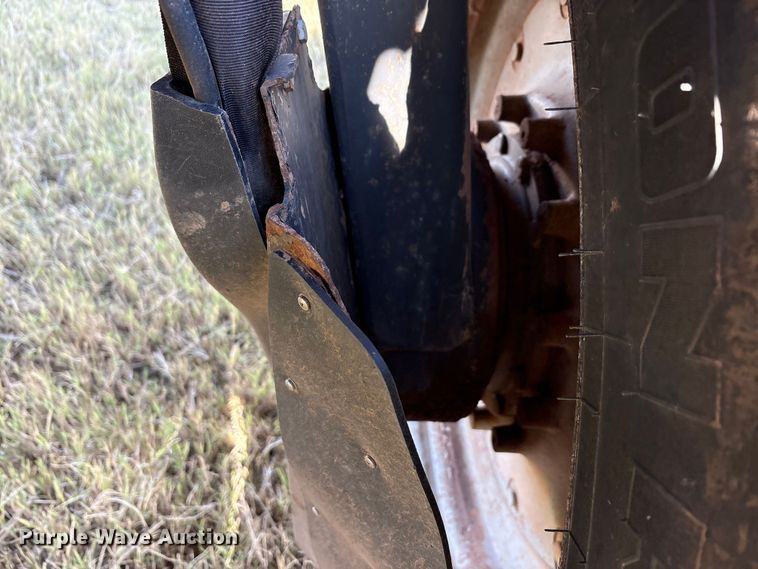 image for item EA7804 2012 Rogator RG900 sprayer