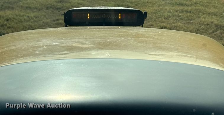 image for item EA7804 2012 Rogator RG900 sprayer