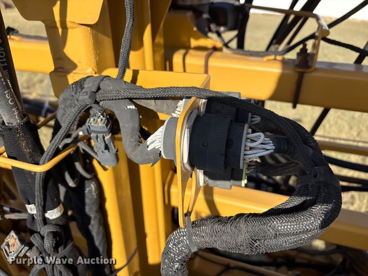 image for item EA7804 2012 Rogator RG900 sprayer