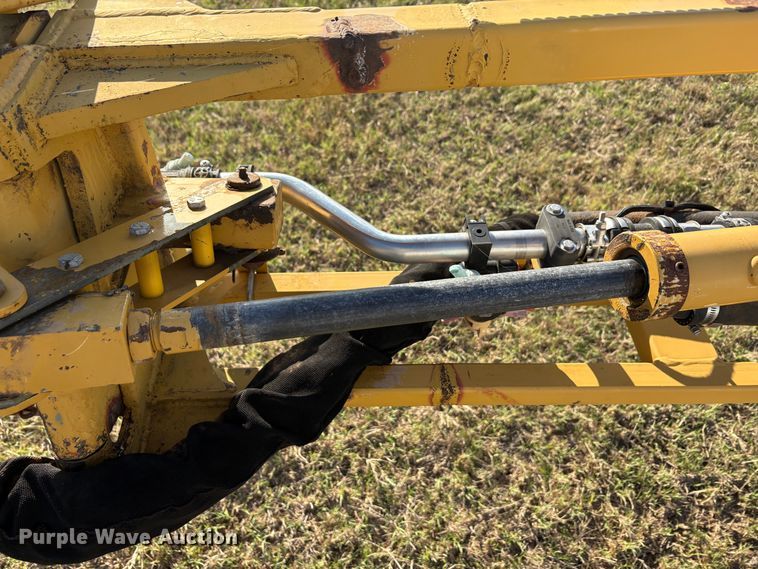image for item EA7804 2012 Rogator RG900 sprayer