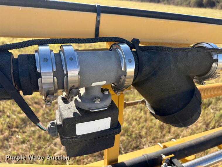 image for item EA7804 2012 Rogator RG900 sprayer