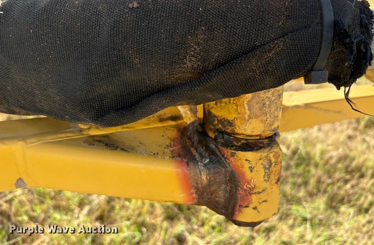 image for item EA7804 2012 Rogator RG900 sprayer