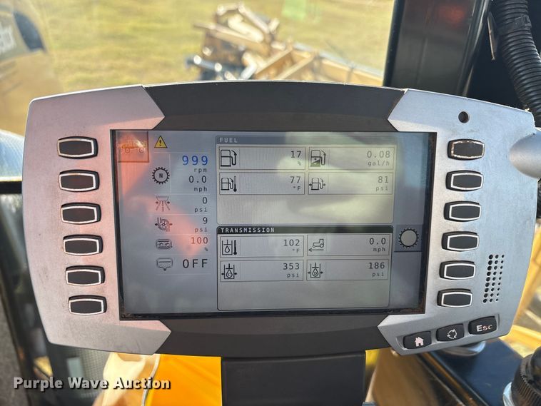 image for item EA7804 2012 Rogator RG900 sprayer