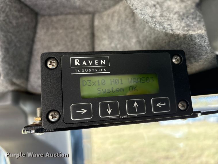 image for item EA7804 2012 Rogator RG900 sprayer