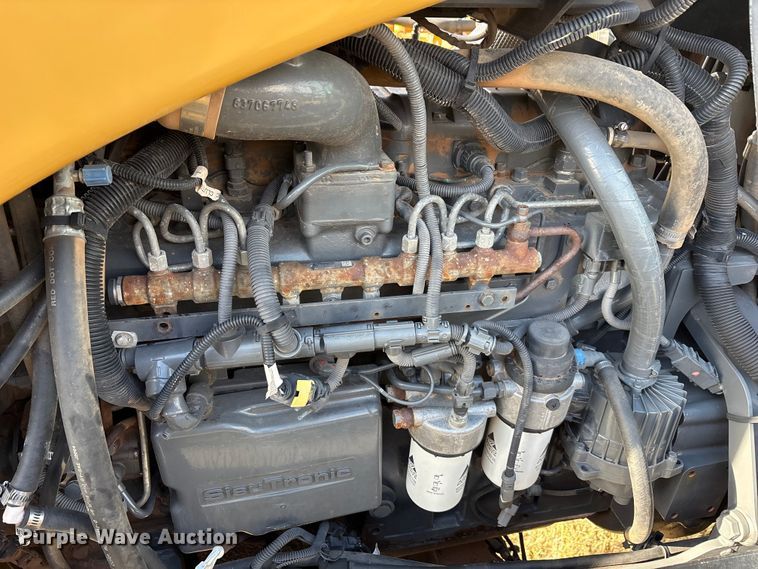 image for item EA7804 2012 Rogator RG900 sprayer