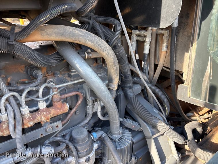 image for item EA7804 2012 Rogator RG900 sprayer