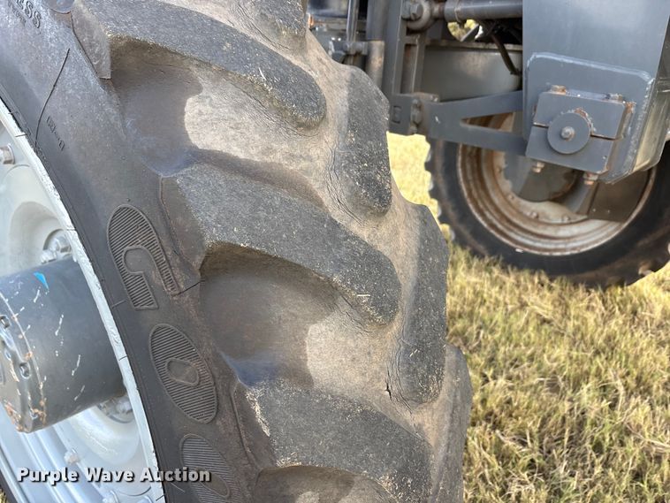 image for item EA7804 2012 Rogator RG900 sprayer