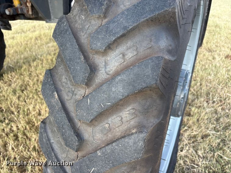 image for item EA7804 2012 Rogator RG900 sprayer