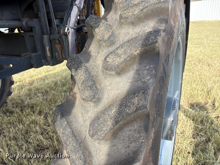 image for item EA7804 2012 Rogator RG900 sprayer