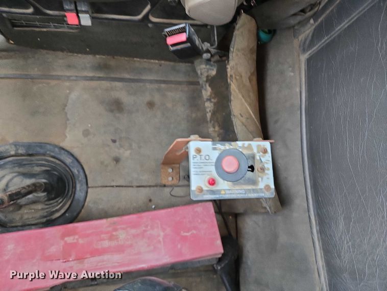 image for item EB1182 2001 International 9100i semi truck