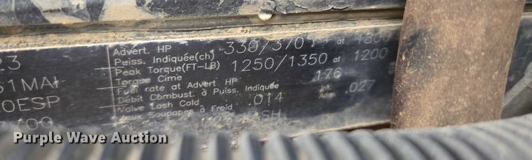 image for item EB1182 2001 International 9100i semi truck