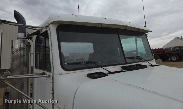 image for item EB1183 1996 Freightliner FLD112 truck cab and chassis