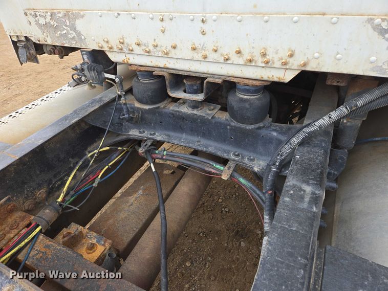 image for item EB1183 1996 Freightliner FLD112 truck cab and chassis