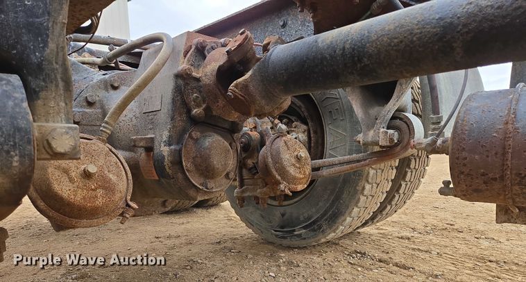 image for item EB1183 1996 Freightliner FLD112 truck cab and chassis