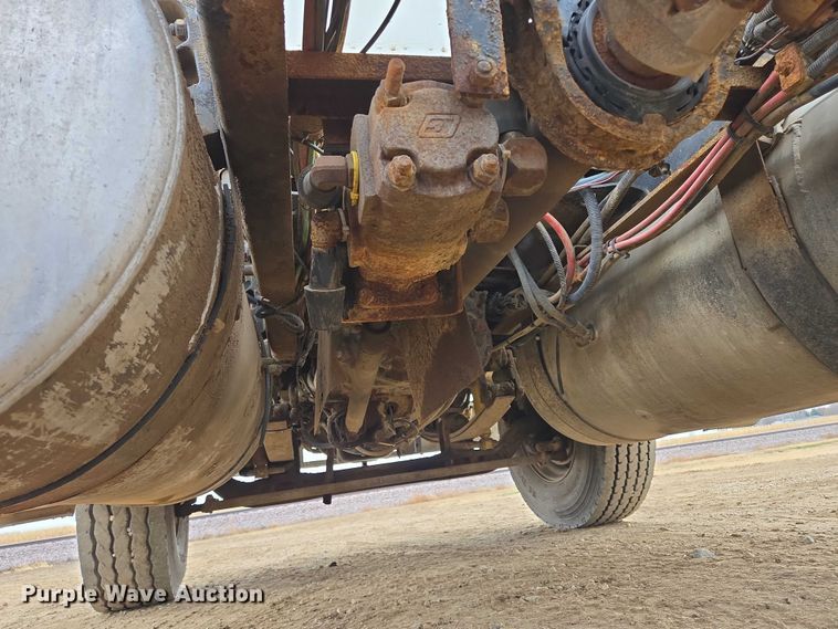 image for item EB1183 1996 Freightliner FLD112 truck cab and chassis