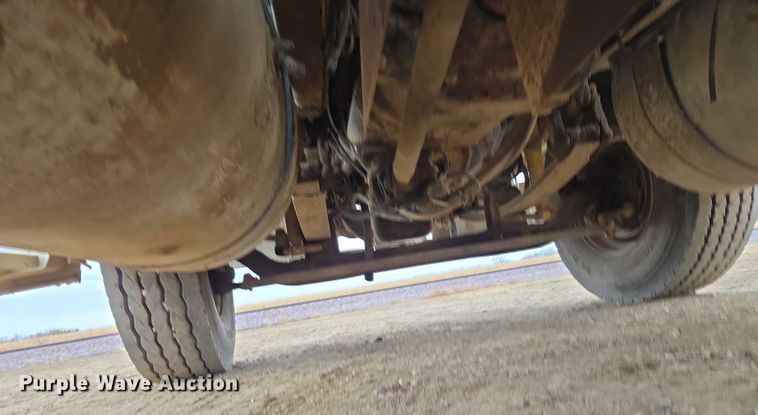 image for item EB1183 1996 Freightliner FLD112 truck cab and chassis