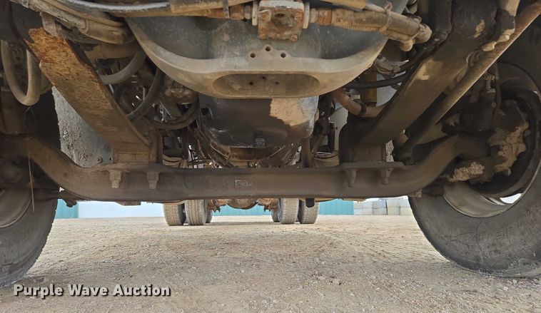 image for item EB1183 1996 Freightliner FLD112 truck cab and chassis