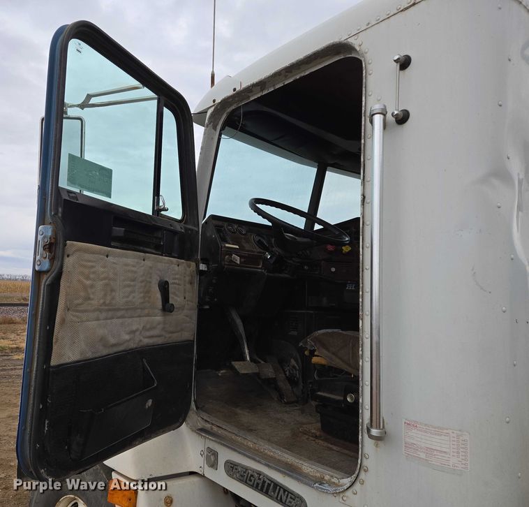 image for item EB1183 1996 Freightliner FLD112 truck cab and chassis