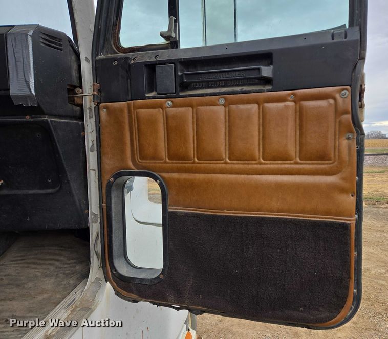 image for item EB1183 1996 Freightliner FLD112 truck cab and chassis