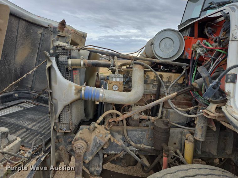 image for item EB1183 1996 Freightliner FLD112 truck cab and chassis