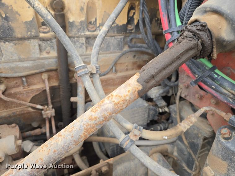 image for item EB1183 1996 Freightliner FLD112 truck cab and chassis