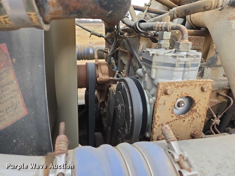 image for item EB1183 1996 Freightliner FLD112 truck cab and chassis