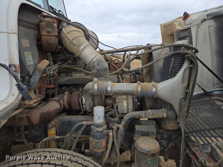 image for item EB1183 1996 Freightliner FLD112 truck cab and chassis