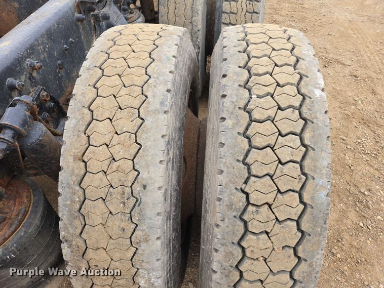 image for item EB1183 1996 Freightliner FLD112 truck cab and chassis