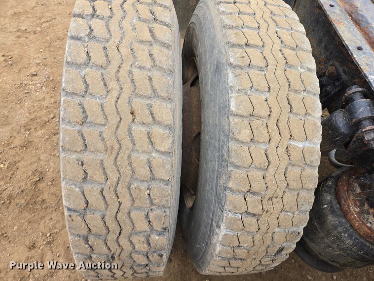 image for item EB1183 1996 Freightliner FLD112 truck cab and chassis