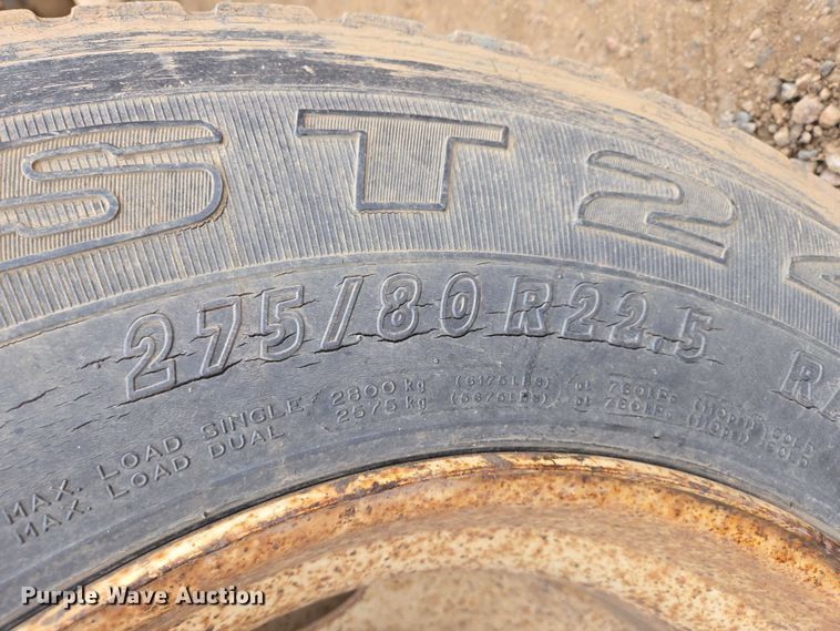 image for item EB1184 1992 Freightliner FLD truck cab and chassis