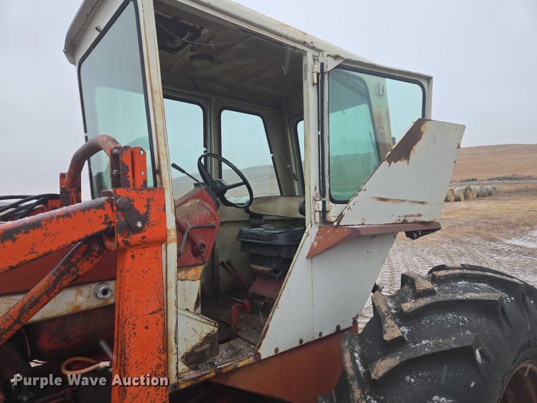 image for item EB1203 1964 Farmall 806 tractor