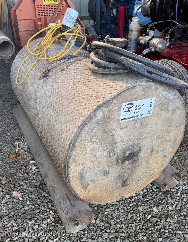 image for item EB1475 Fuel tank