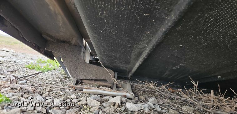 image for item EB8464 2015 MacDon FD75-D flex draper head