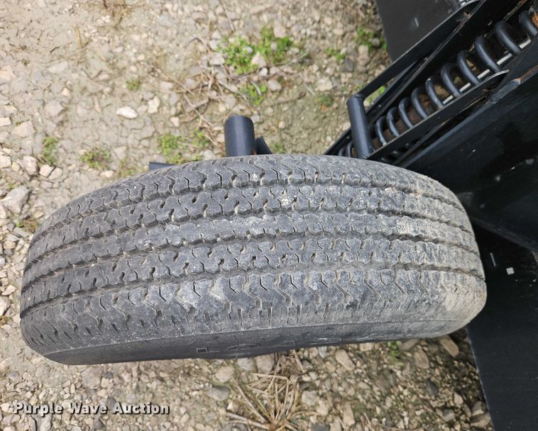 image for item EB8464 2015 MacDon FD75-D flex draper head