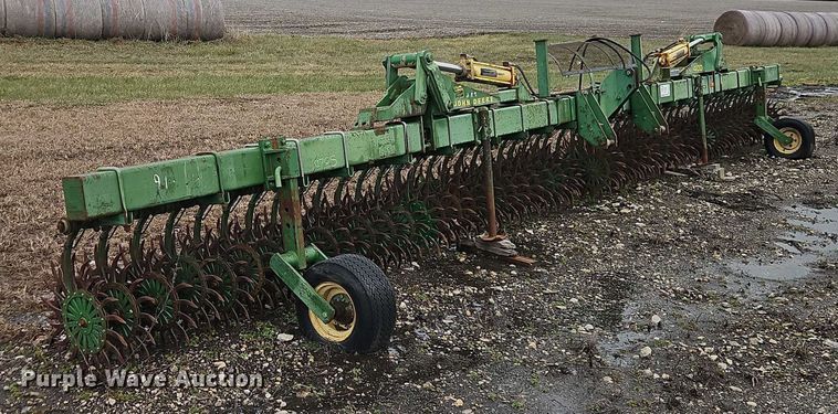 image for item EB8465 John Deere 400 rotary hoe