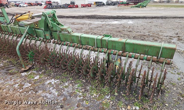 image for item EB8465 John Deere 400 rotary hoe