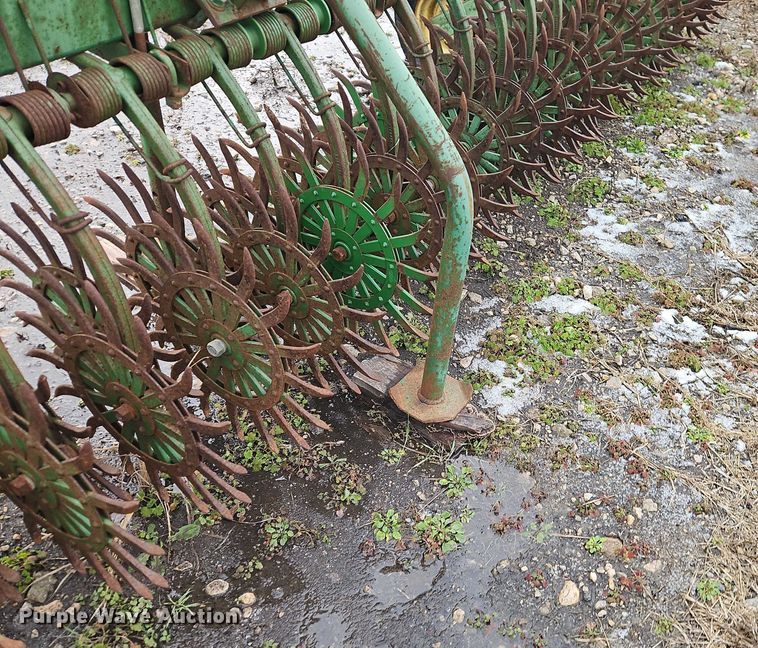 image for item EB8465 John Deere 400 rotary hoe