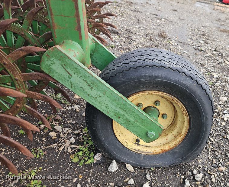 image for item EB8465 John Deere 400 rotary hoe