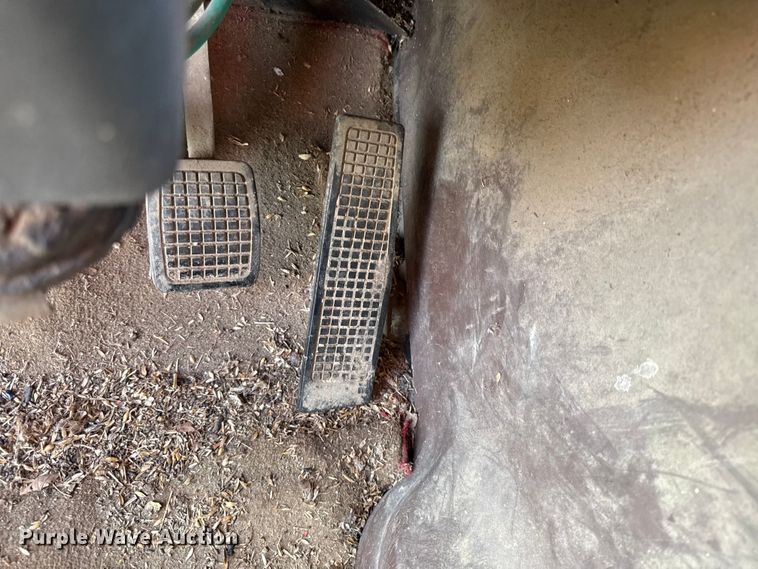 image for item EC4462 1978 Ford L9000 grain truck