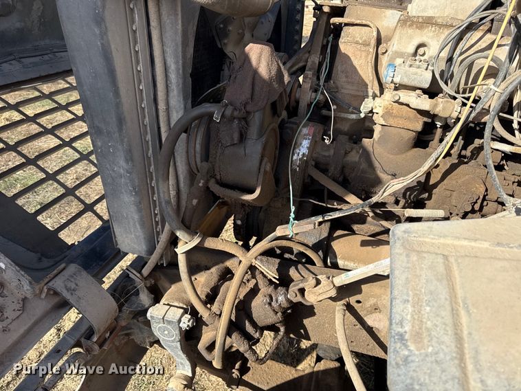 image for item EC4462 1978 Ford L9000 grain truck