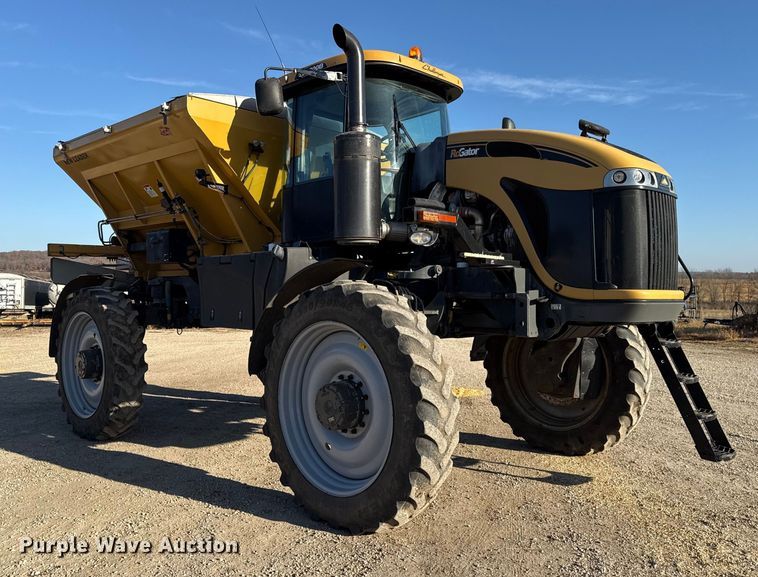image for item EC4473 2015 RoGator RG1300B spreader