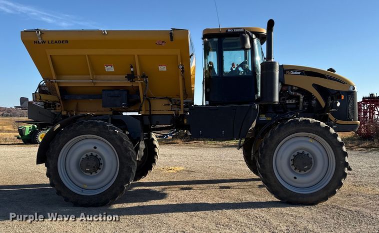 image for item EC4473 2015 RoGator RG1300B spreader