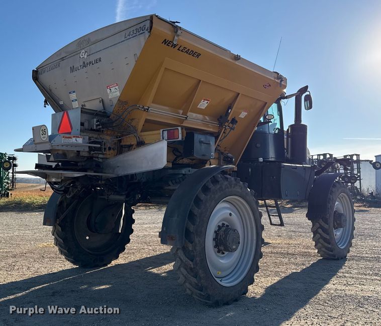 image for item EC4473 2015 RoGator RG1300B spreader