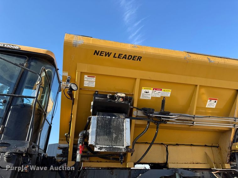 image for item EC4473 2015 RoGator RG1300B spreader